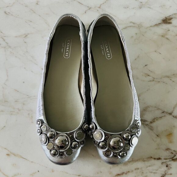 COACH Venus Metallic Silver Soft Leather Embellished Ballerina Flats - US 7 - Picture 2 of 8